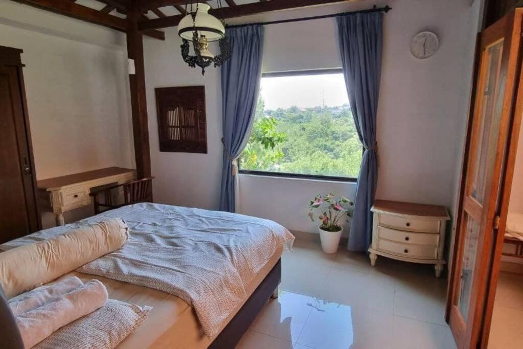 Sajodo Hilltop Get Away W/ Valley View Rumah liburan *